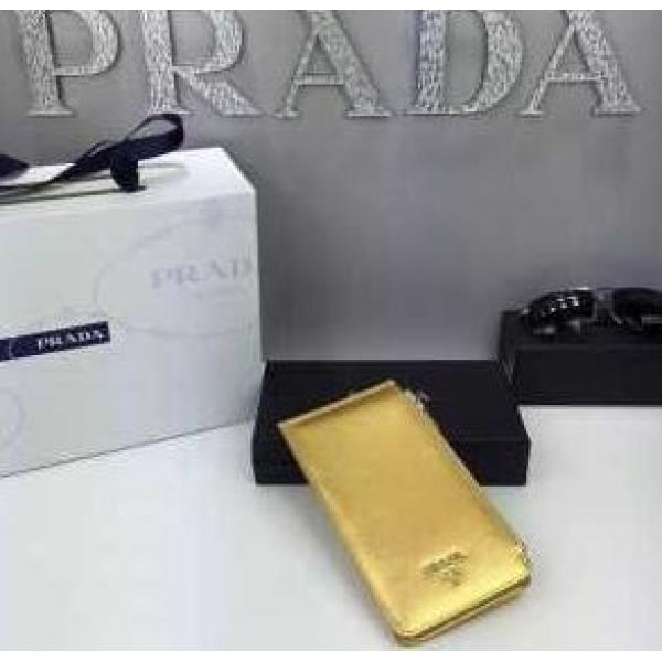 安心感のある　秋冬 PRADA プラダ 収納できる　カードケース シンプル 5色可選 .158.