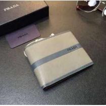 プレゼントに　秋冬 prada プラダ 印象的な短財布 2色可選 .158.