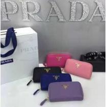 特別なデザイン　秋冬 prada プラダ 魅力的なキーケース 5色可選.158.