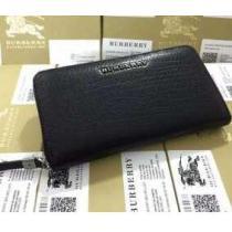 上品で幅広い　 burberry バーバリー 使い勝手も良いアイテム　 ビジネスケース 財布.156.