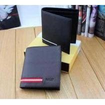 気品と高級感にあふれる bally バリー 便利性のある短財布 2色可選.170.
