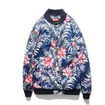 きれい目スタイル supreme シュプリーム 効くマウンテンパーカー 男女兼用
