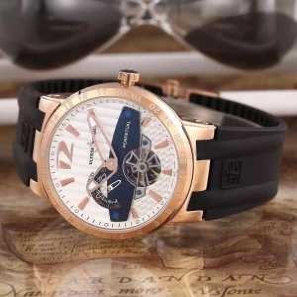 2026人気商品登場 ULYSSE NARDIN ユリスナルダン 3針クロノグラフ 透かし彫りムーブメント 男性用腕時計.183.