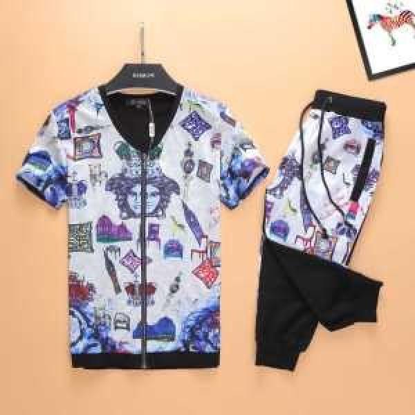 注目のアイテム 2026春夏 ヴェルサーチ VERSACE 半袖セットアップ