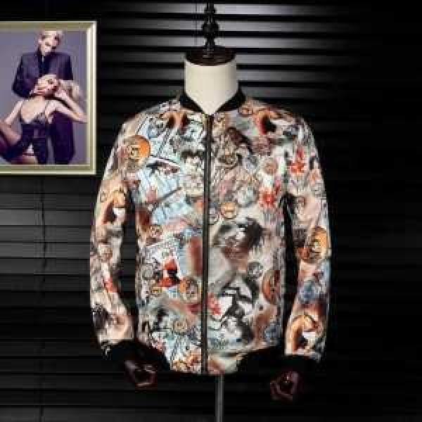 上品な輝きを放つ形 2026春夏 ヴェルサーチ VERSACE ブルゾン