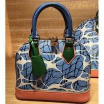 シンプルなデザイン　ルイヴィトン　 Louis Vuitton アルマPM 　印象的にバッグ..45.