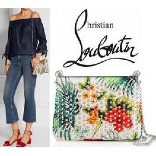 一味違うアイテム　ルブタンChristian Louboutin Triloubi Small Chain Bag　素敵なバッグ..96.