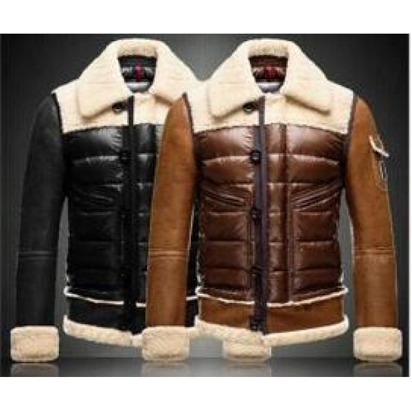 大人気　MONCLER　モンクレール　軽くて暖かいメンズダウンジャケット.