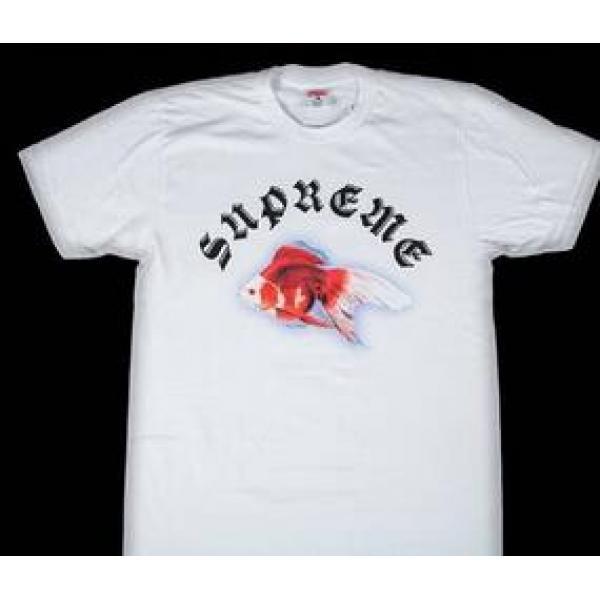 柔らかく優しいシュプリーム サスクワッチゴールドフィッシュ 　独特な光沢感のあるTシャツ　ホワイト.