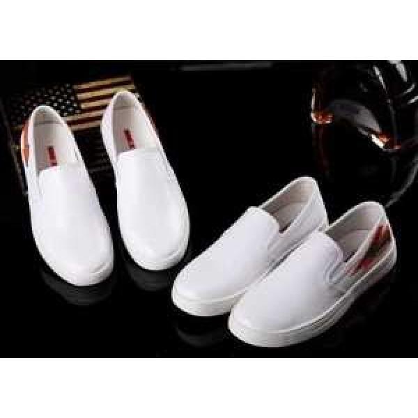 希少 2025 プラダ PRADA スニーカー 2色可選