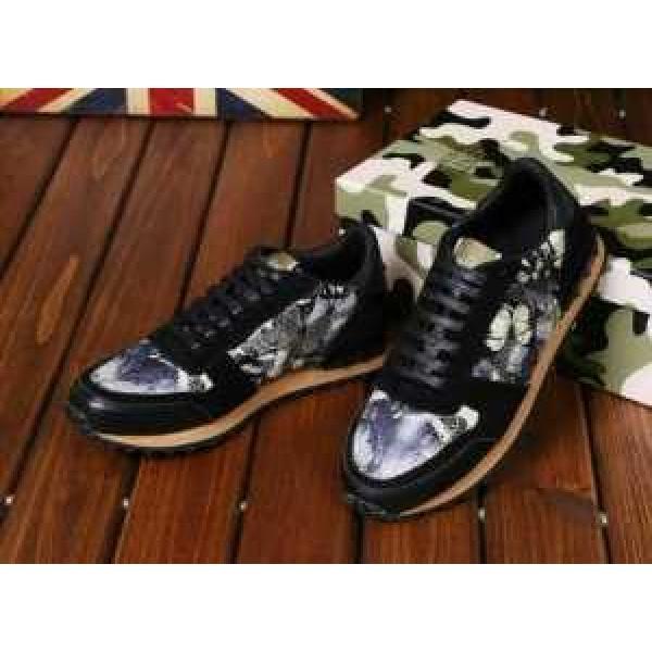 極上の着心地 2026 ヴァレンティノ VALENTINO ランニングシューズ