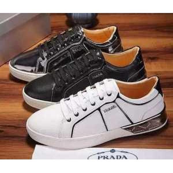 【人気ブログ掲載】 2025 プラダ PRADA フラットシューズ 2色可選