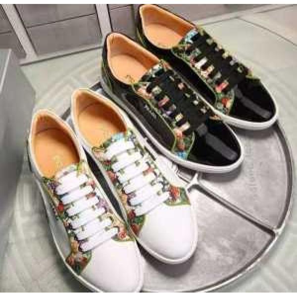 お洒落に魅せる 2025 プラダ PRADA フラットシューズ  2色可選