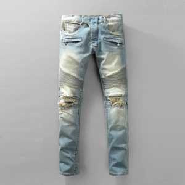 きれいな色落ち加工が印象 バルマンBALMAIN  ジーンズ