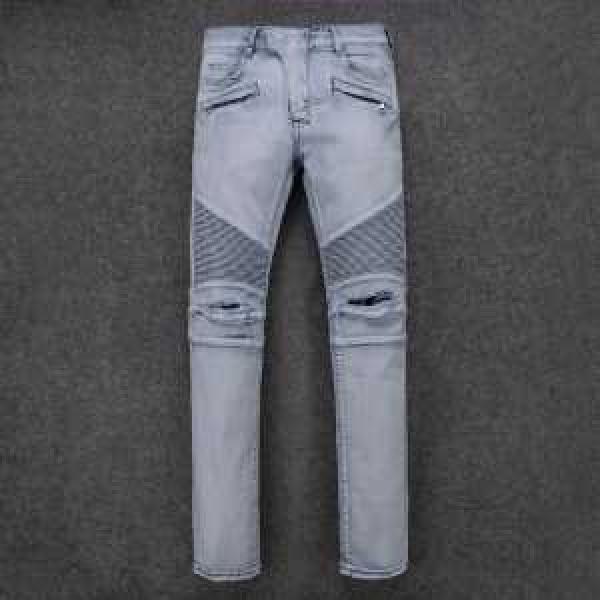 超人気美品 バルマンBALMAIN  カジュアル色の強いジーンズ