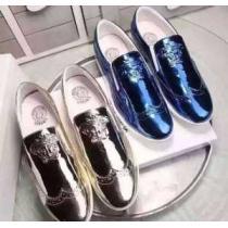 大人の個性を。2026 ヴェルサーチ VERSACE スリップオン 2色可選