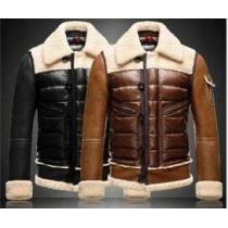 大人気　MONCLER　モンクレール　軽くて暖かいメンズダウンジャケット.