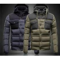 上品な印象　MONCLER　モンクレール　大人エレガント　メンズダウンジャケット.