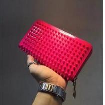 大活躍　クリスチャンルブタンスーパーコピー  Panettone Spike Stud 高貴感を演出する長財布..473.