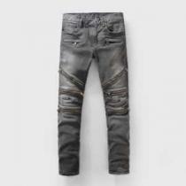 ～希少 バルマンBALMAIN  派手すぎずジーンズ