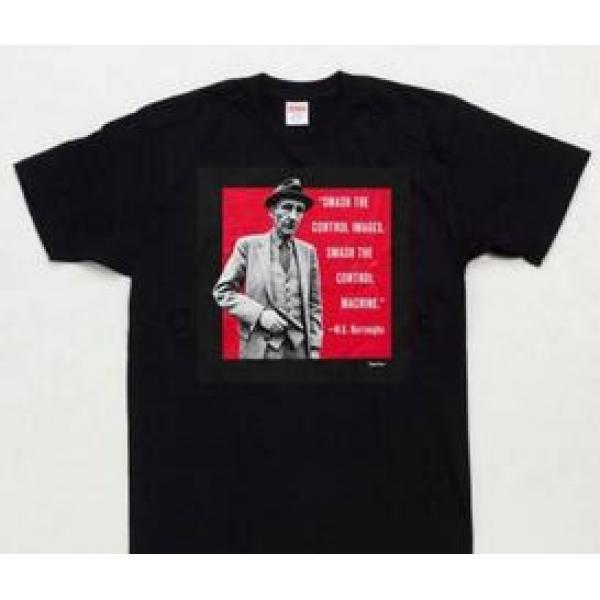 お手頃なアイテム　シュプリーム  程よいサイズ感あるTシャツ　ブラック.