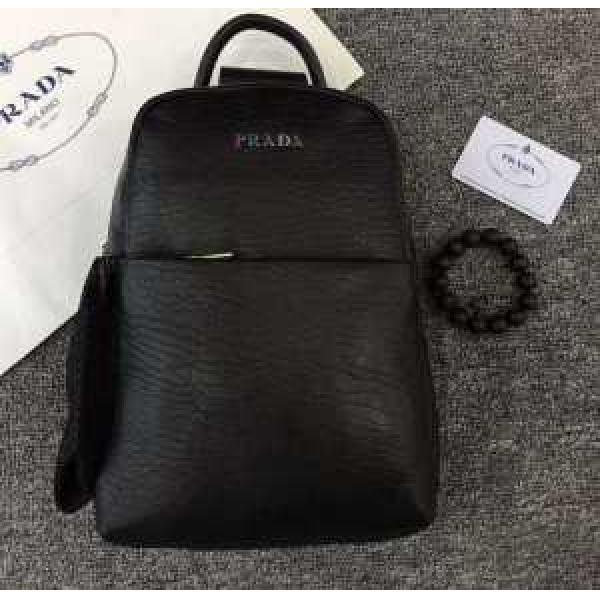 2026 首胸ロゴ プラダ PRADA 斜め掛けバッグ 8207.57.