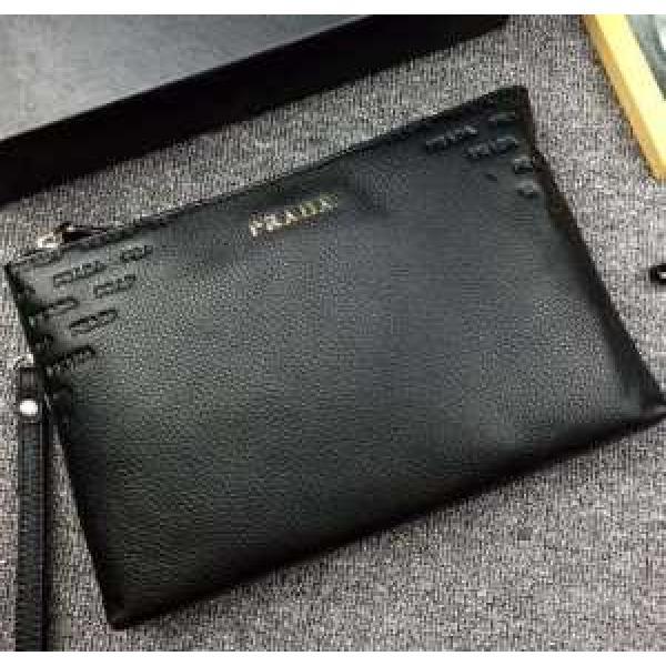 2026絶大な人気を誇る プラダ PRADA ビジネスケース C1617.57.