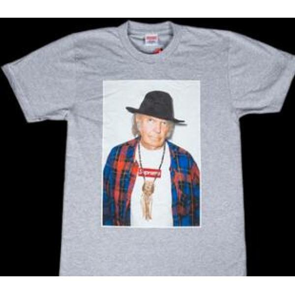 大人っぽい個性派のSupreme シュプリーム 軽やかで希少価値が高い Tシャツ .