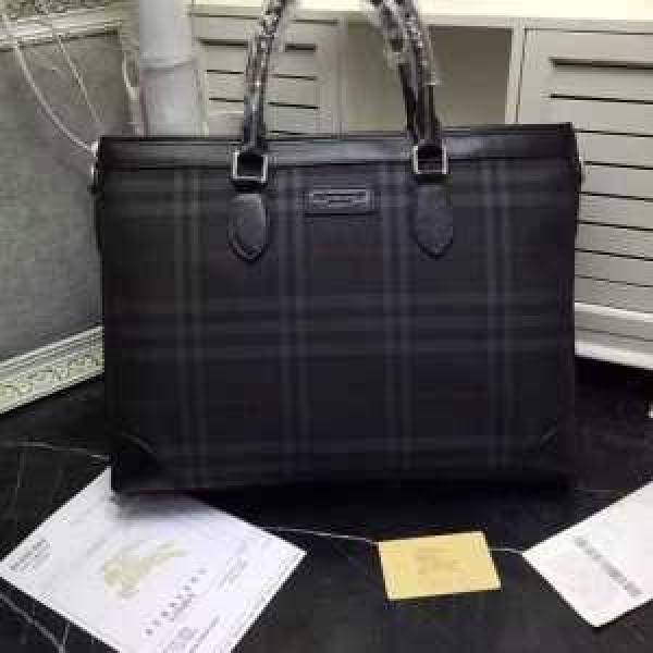 デザイン性の高い 2026 バーバリー BURBERRY ハンドバッグ 3380-1.47.