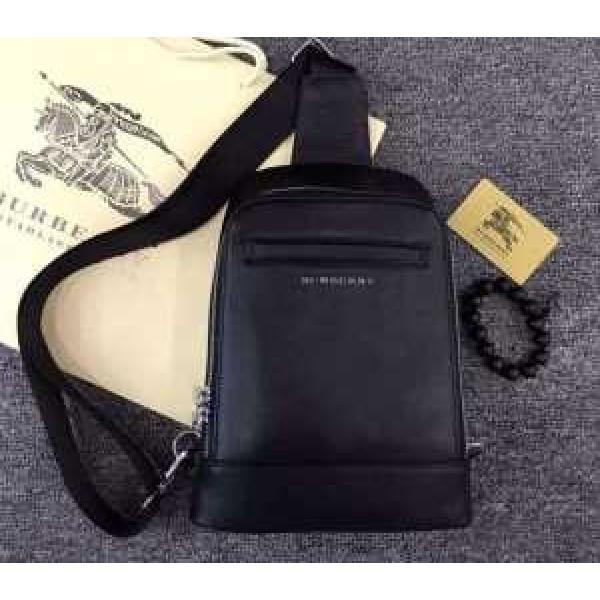 2026 めちゃくちゃお得 バーバリーBURBERRY  ショルダーバッグ 斜め掛けバッグ 8203.47.