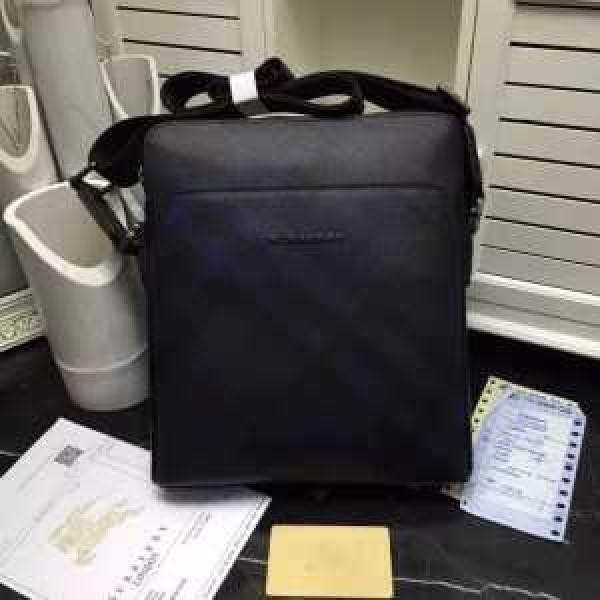 2026 ◆モデル愛用◆   バーバリー BURBERRY ショルダーバッグ 斜め掛けバッグ 7723-4.47.