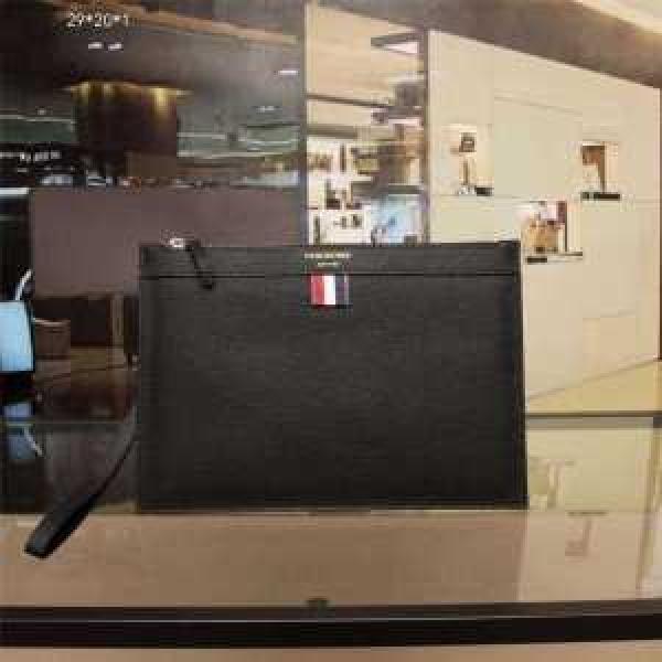 絶大な人気を誇るトムブラウンスーパーコピー THOM BROWNE ビジネスケース 525.488.