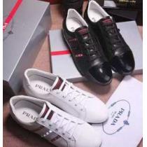 2026 【人気ブログ掲載】 プラダ PRADA フラットシューズ  2色可選