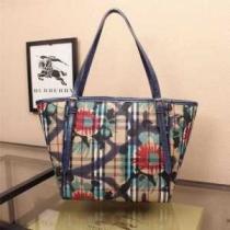 ～希少  2026 バーバリーBURBERRY  ショルダーバッグ 3色可選 9090.48..48.