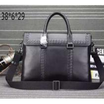 ムダな装飾を排したデザイン 2026 ボッテガ ブランド BOTTEGA VENETA 手持ち&ショルダー掛け 13879-1.61.
