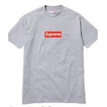 夏に欠かせないアイテム　シュプリーム 爽やかな印象に溢れるＴシャツ .