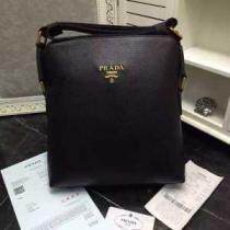 首胸ロゴ    2026 プラダ PRADA ショルダーバッグ 3366-3.57.