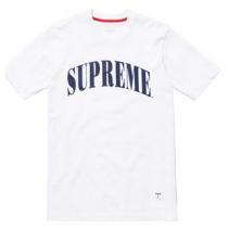 今季の定番スタイルSupreme シュプリーム  リゾート感を演出できるＴシャツ .