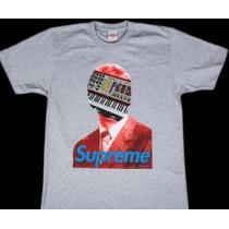  シュプリーム コピー シンヘッド 快適な着心地を完璧に備えたTシャツ .