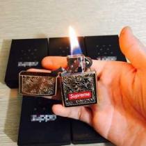 2026 お買い得品 Supreme Engraved Brass box logo ライター　オイルライター（オイルとフリント不込）