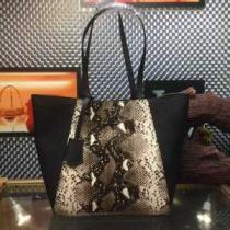 めちゃくちゃお得  2026 ルイ ヴィトン LOUIS VUITTON  手持ち&ショルダー掛け 多色選択可.49..49..49..49..49..49..49..49..49..49..49..49.