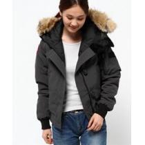 上品な印象にCANADA GOOSE/カナダグース 大活躍してくれるレディースダウンジャケット .