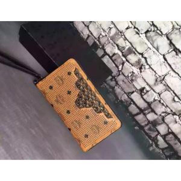 魅力的 エムシーエム コピー 大活躍 レディース財布.520.