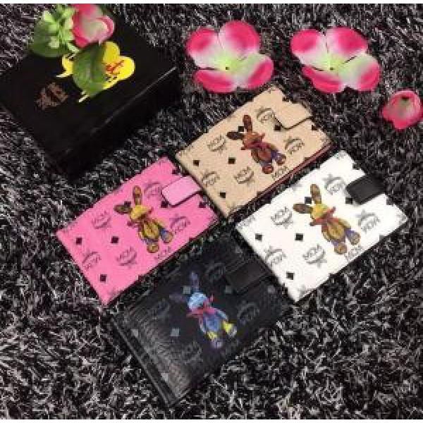 収納が豊富なエムシーエム コピー 万能のレディース財布.520.