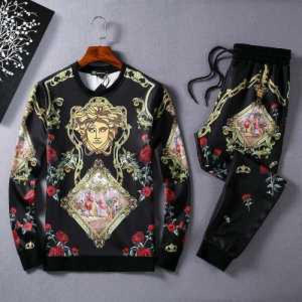 個性的なデザイン 2026秋冬 ヴェルサーチ VERSACE プルオーバーパーカー 上下セット 迷彩総柄