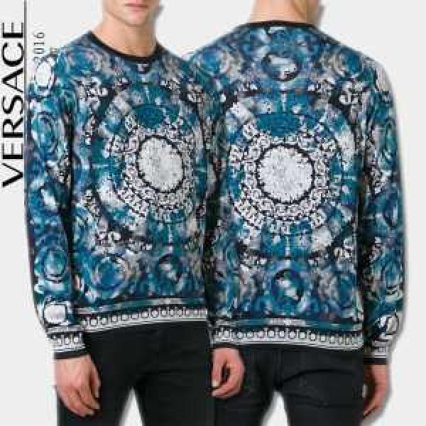 超レア2026秋冬ヴェルサーチVERSACE プルオーバーパーカー