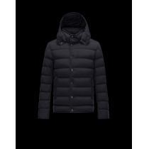 人気商品 2025秋冬 モンクレールMONCLER  重さを感じず ダウンジャケット
