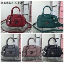 2026 PRADA プラダ 落ち着いた感覚 秋冬 手持ち&ショルダー掛け.68.