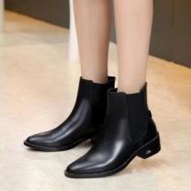 超目玉 ディオールDIOR  防水性・通気性の良いブーツ