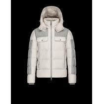 大特価 2026秋冬 モンクレール MONCLER ダウンジャケットふわふわな感触